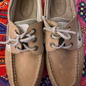 Sperry topsider boat shoes